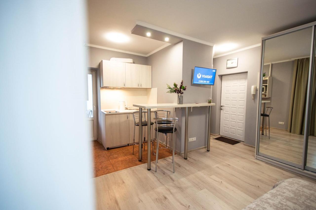 Apartment Lesi 3 *