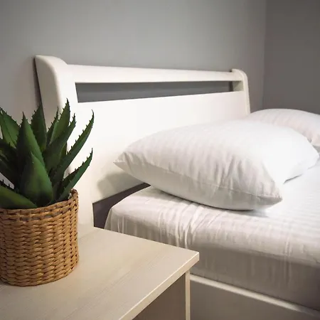 Kyiv Lesi 3 Studio Apartment Екстер'єр фото